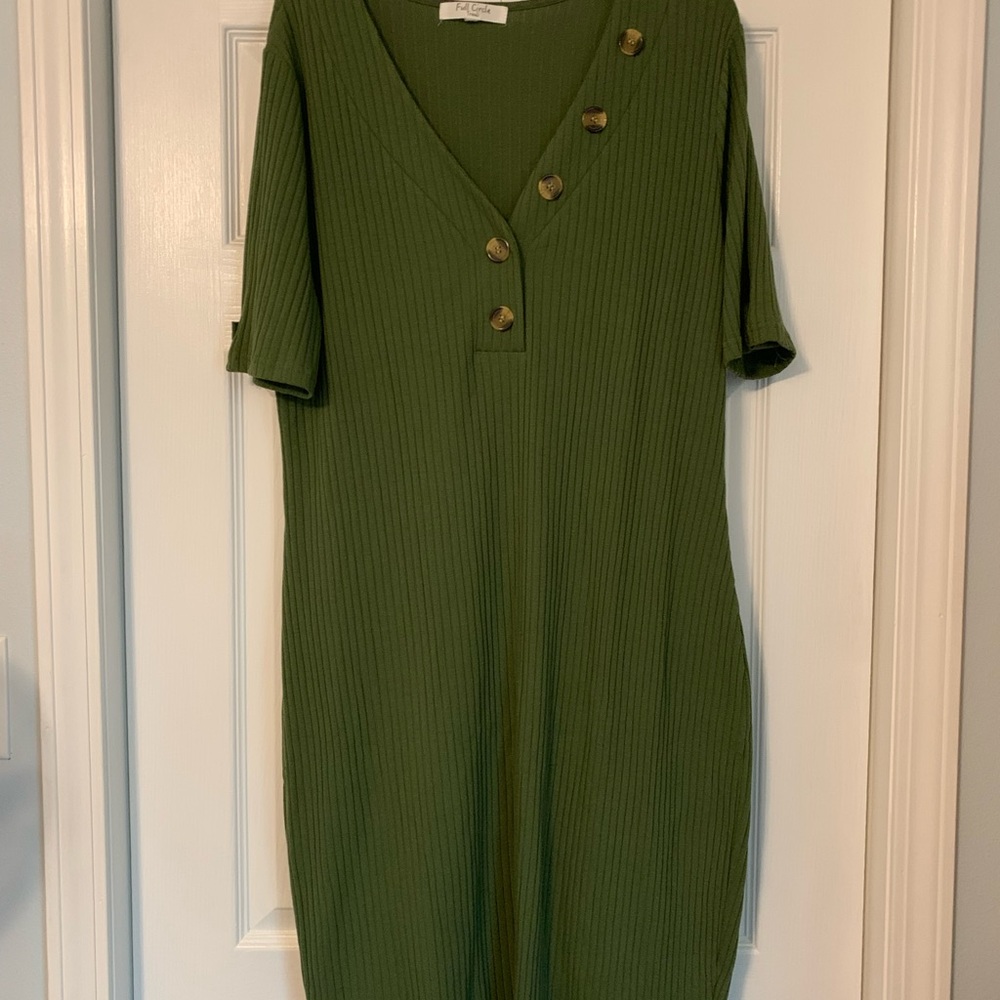 Full Circle lightweight olive green midi dress with decorations buttons.